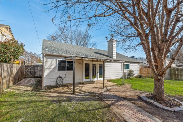 4154 Emerson Drive, Grand Prairie, TX 75052