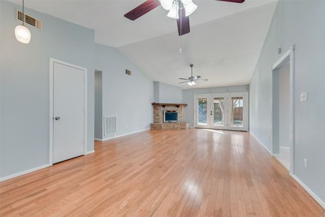 4154 Emerson Drive, Grand Prairie, TX 75052