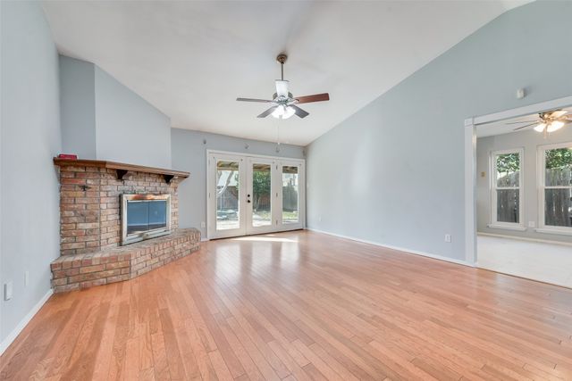 4154 Emerson Drive, Grand Prairie, TX 75052