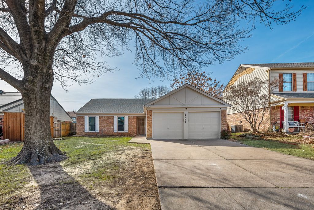 4154 Emerson Drive, Grand Prairie, TX 75052
