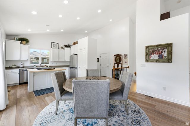 11301 S BLUE ROAN LN, Sandy, UT 84092