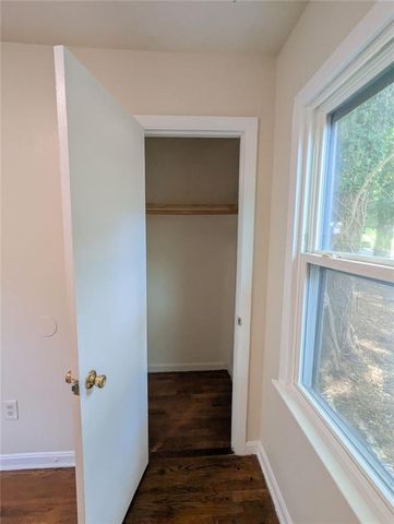 2820 Cardo Drive NW, Atlanta, GA 30318