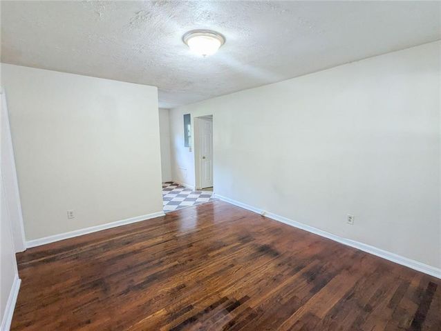 2820 Cardo Drive NW, Atlanta, GA 30318