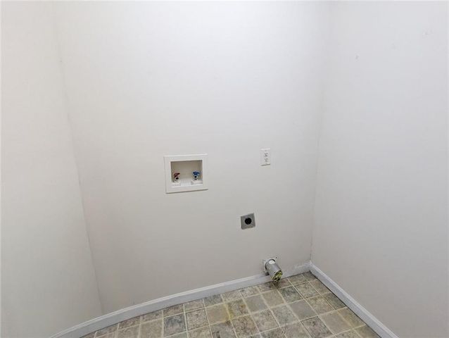 2820 Cardo Drive NW, Atlanta, GA 30318
