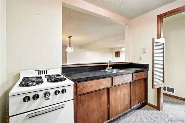 4600 Grove Street, Denver, CO 80211