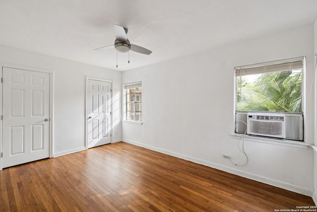 515 E Olmos Dr Apt 2, Olmos Park, TX 78212