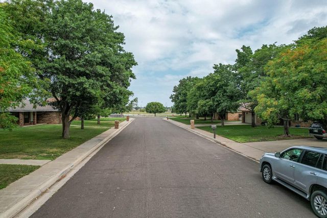 8306 OLYMPIA Drive, Amarillo, TX 79110