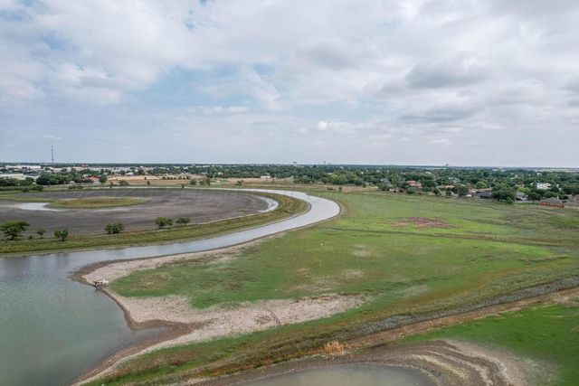 8306 OLYMPIA Drive, Amarillo, TX 79110