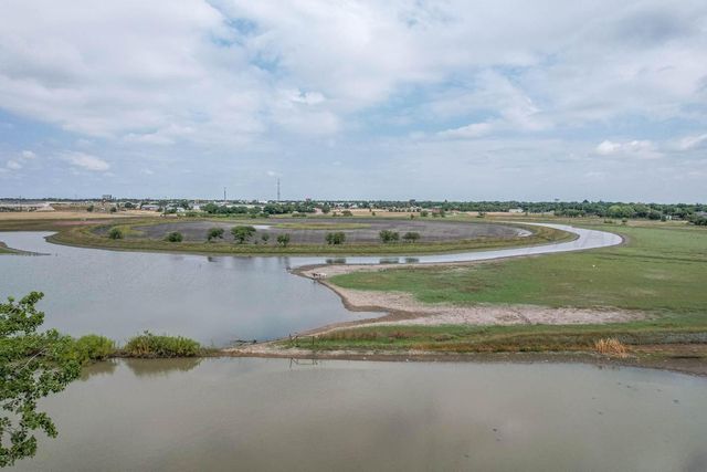 8306 OLYMPIA Drive, Amarillo, TX 79110