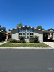 9436 W Glen Ellyn Ln, Boise, ID 83704