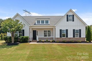 152 Riverstone Drive, Davidson, NC 28036