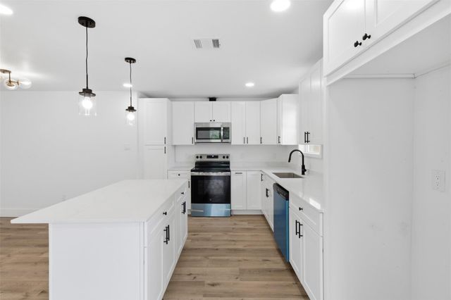 102 Tilden Drive, Pasadena, TX 77506