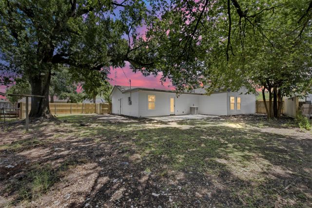 102 Tilden Drive, Pasadena, TX 77506