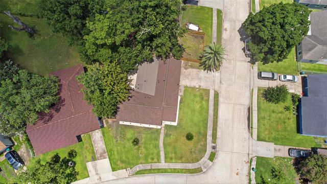 102 Tilden Drive, Pasadena, TX 77506