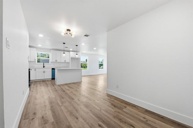 102 Tilden Drive, Pasadena, TX 77506