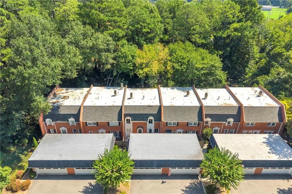Image 12 of property listing at 1493 Ashford Place NE, Atlanta, GA 30319