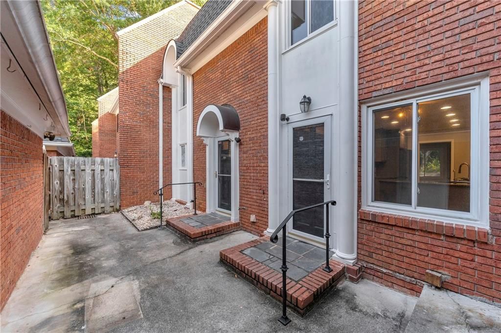 Image 16 of property listing at 1493 Ashford Place NE, Atlanta, GA 30319