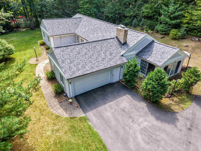 20 Buttonwood Road, Bedford, NH 03110