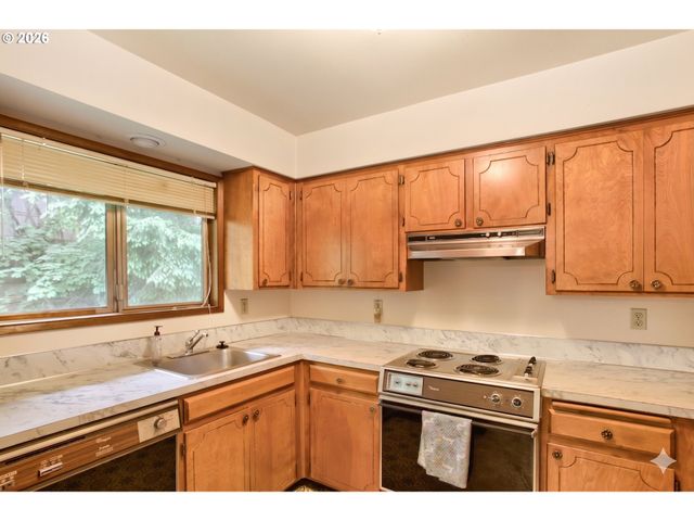 217 Se 79TH Ave, Portland, OR 97215