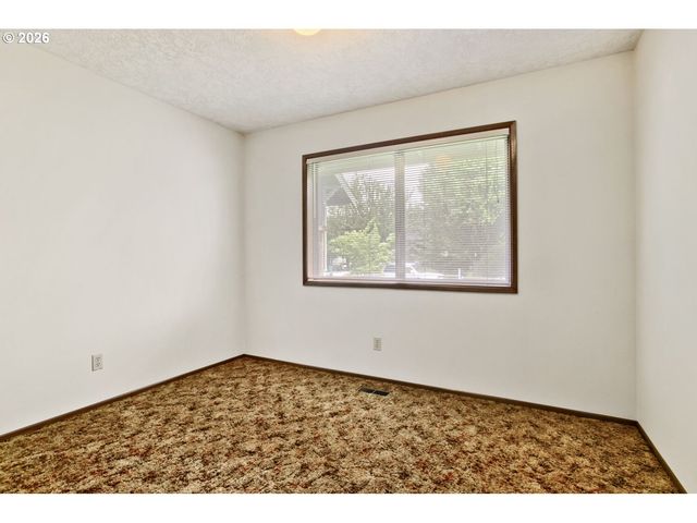 217 Se 79TH Ave, Portland, OR 97215