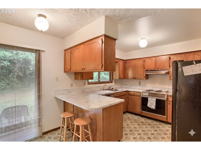 217 Se 79TH Ave, Portland, OR 97215