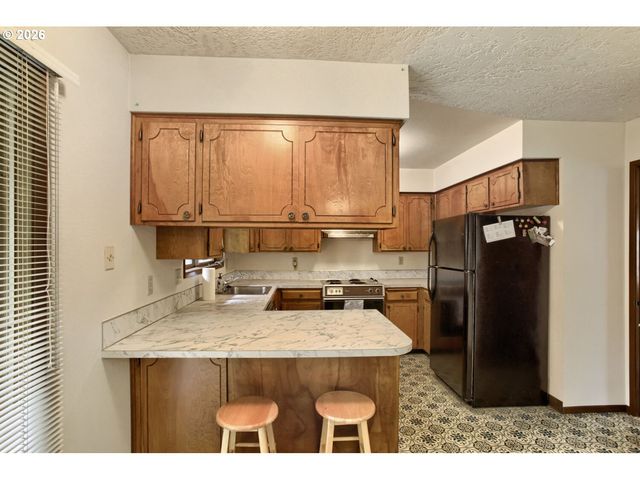 217 Se 79TH Ave, Portland, OR 97215
