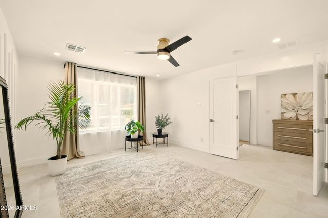 2425 W IMPALA Circle, Mesa, AZ 85202