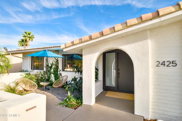 2425 W IMPALA Circle, Mesa, AZ 85202