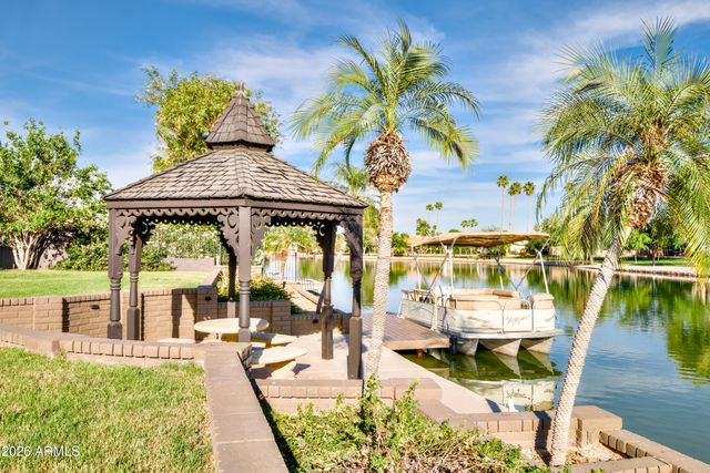 2425 W IMPALA Circle, Mesa, AZ 85202