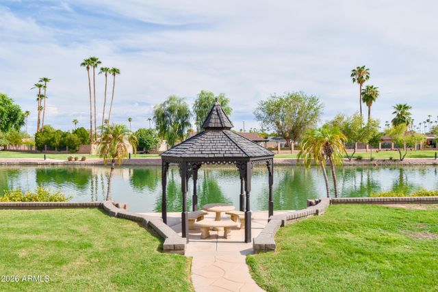 2425 W IMPALA Circle, Mesa, AZ 85202