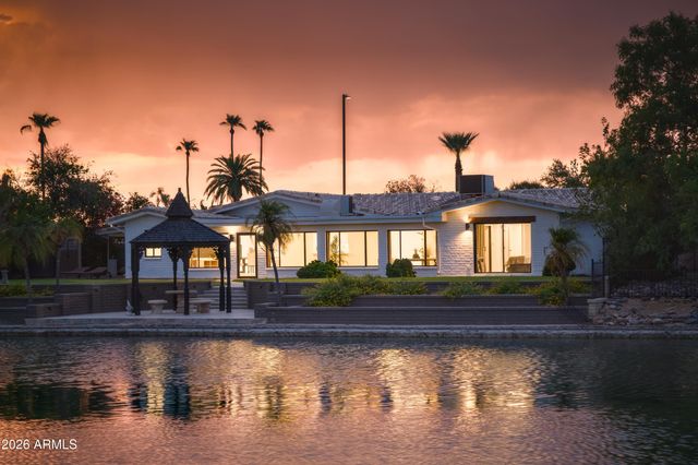 2425 W IMPALA Circle, Mesa, AZ 85202