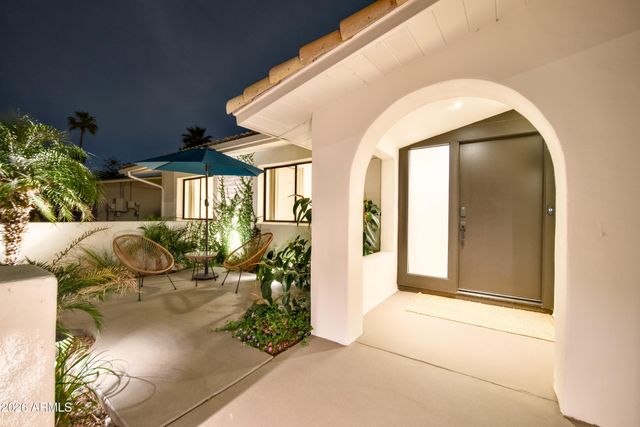 2425 W IMPALA Circle, Mesa, AZ 85202