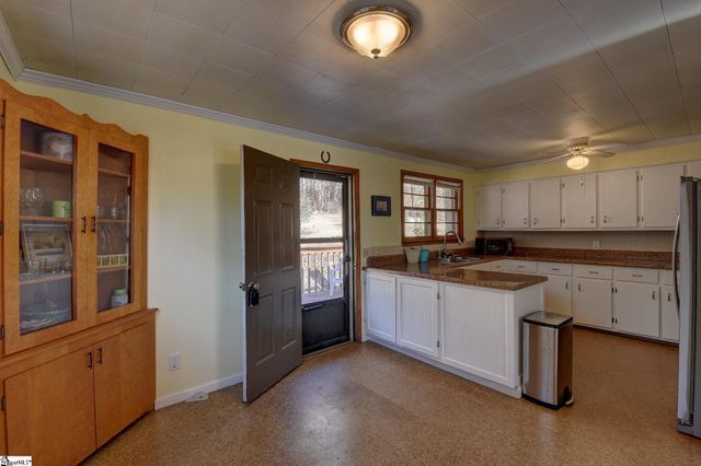 319 Cove Creek Road, Pickens, SC 29671