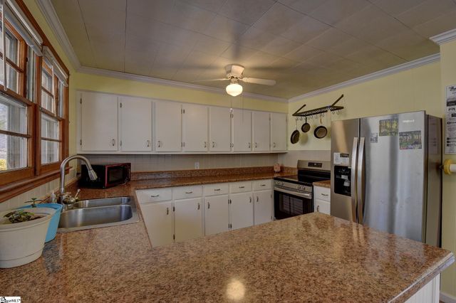 319 Cove Creek Road, Pickens, SC 29671