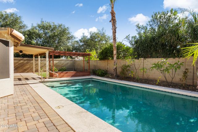 6 N BOULDER Street, Gilbert, AZ 85234