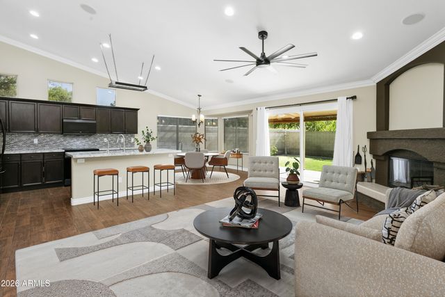 6 N BOULDER Street, Gilbert, AZ 85234