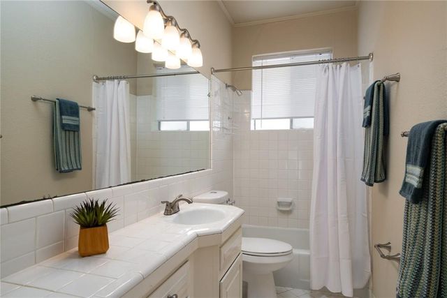 803 W 17th ST A, Austin, TX 78701