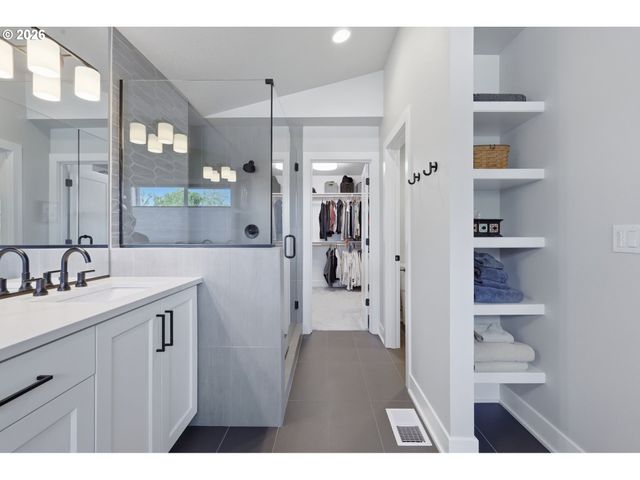 6436 Ne 31ST Ave, Portland, OR 97211