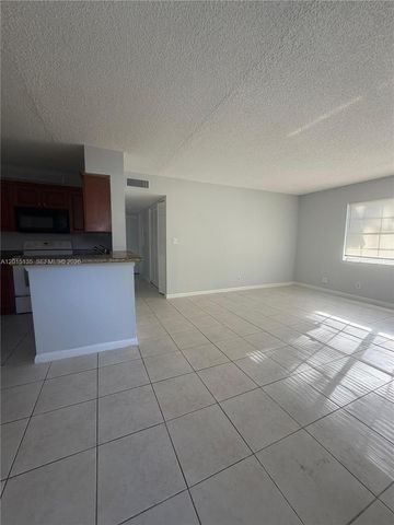 11472 NW 42nd St 11472, Coral Springs, FL 33065