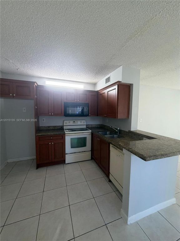 11472 NW 42nd St 11472, Coral Springs, FL 33065