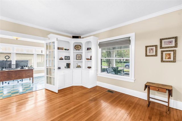 445 18TH AVENUE NE, St Petersburg, FL 33704