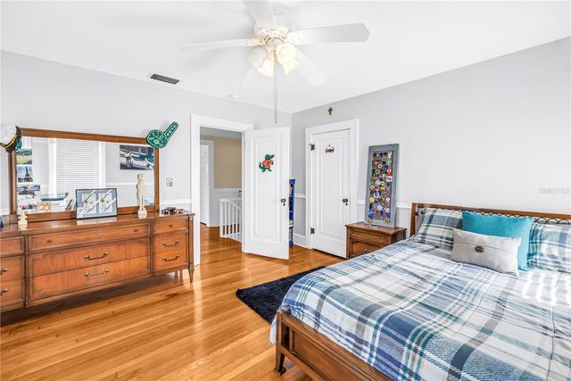 445 18TH AVENUE NE, St Petersburg, FL 33704