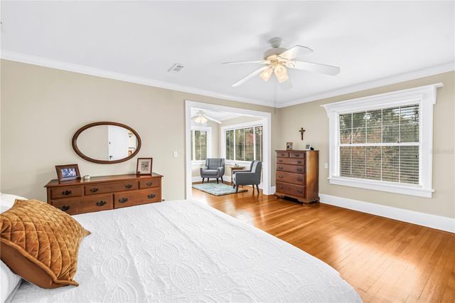 445 18TH AVENUE NE, St Petersburg, FL 33704