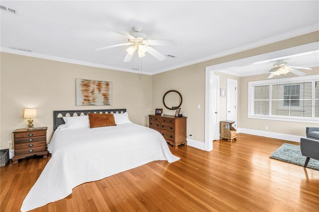 445 18TH AVENUE NE, St Petersburg, FL 33704