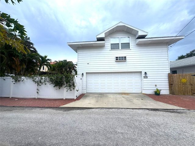 445 18TH AVENUE NE, St Petersburg, FL 33704
