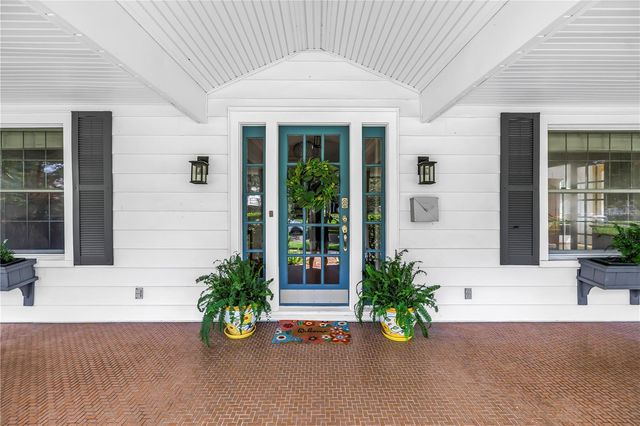 445 18TH AVENUE NE, St Petersburg, FL 33704