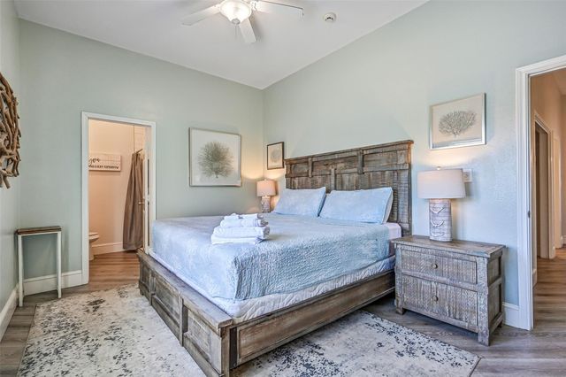 3719 Sabrina, Galveston, TX 77554