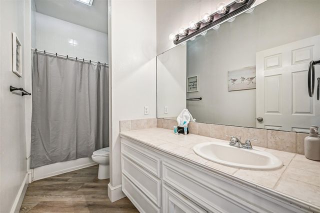 3719 Sabrina, Galveston, TX 77554