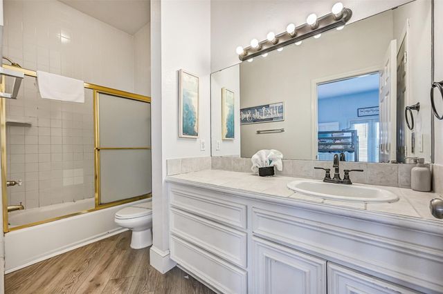 3719 Sabrina, Galveston, TX 77554