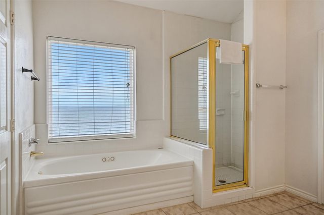 3719 Sabrina, Galveston, TX 77554